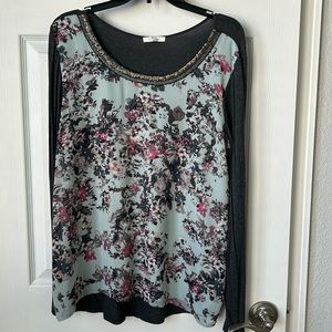 Maurice is mixed -media top size xl